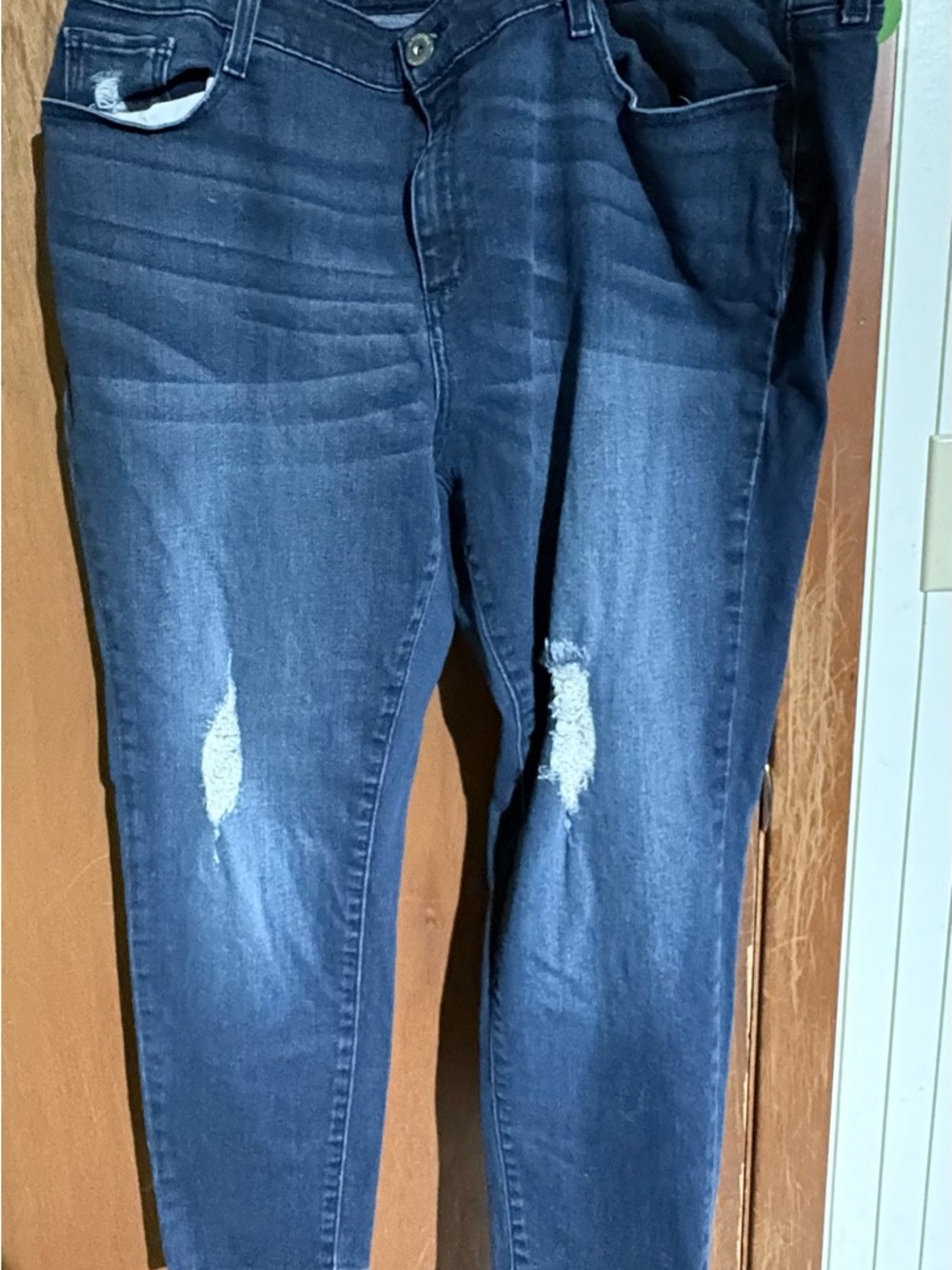 Arizona Jean Company Navy Blue Skinny Jeans with Distress